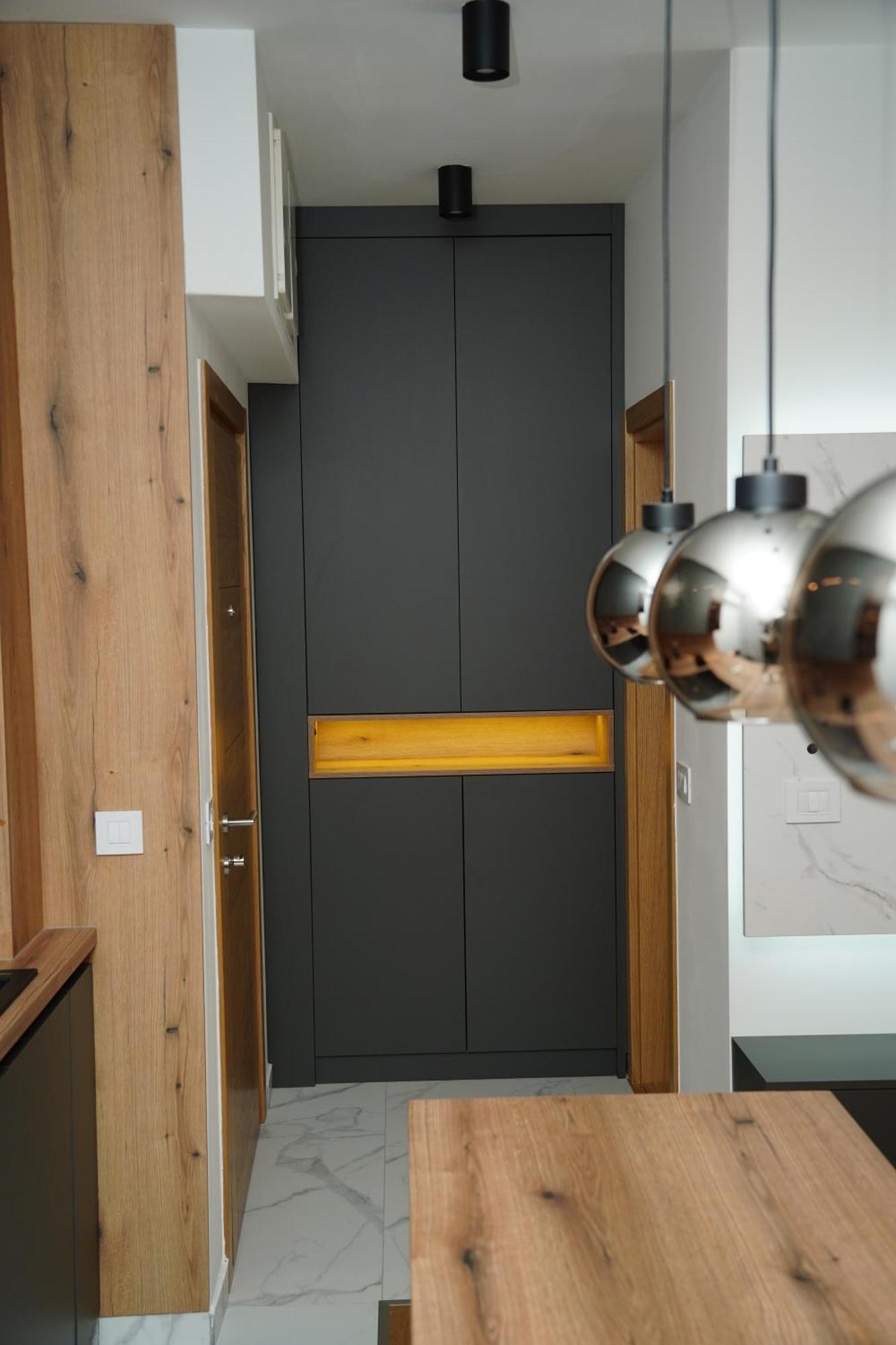 Square Luxe Residences Apartment
