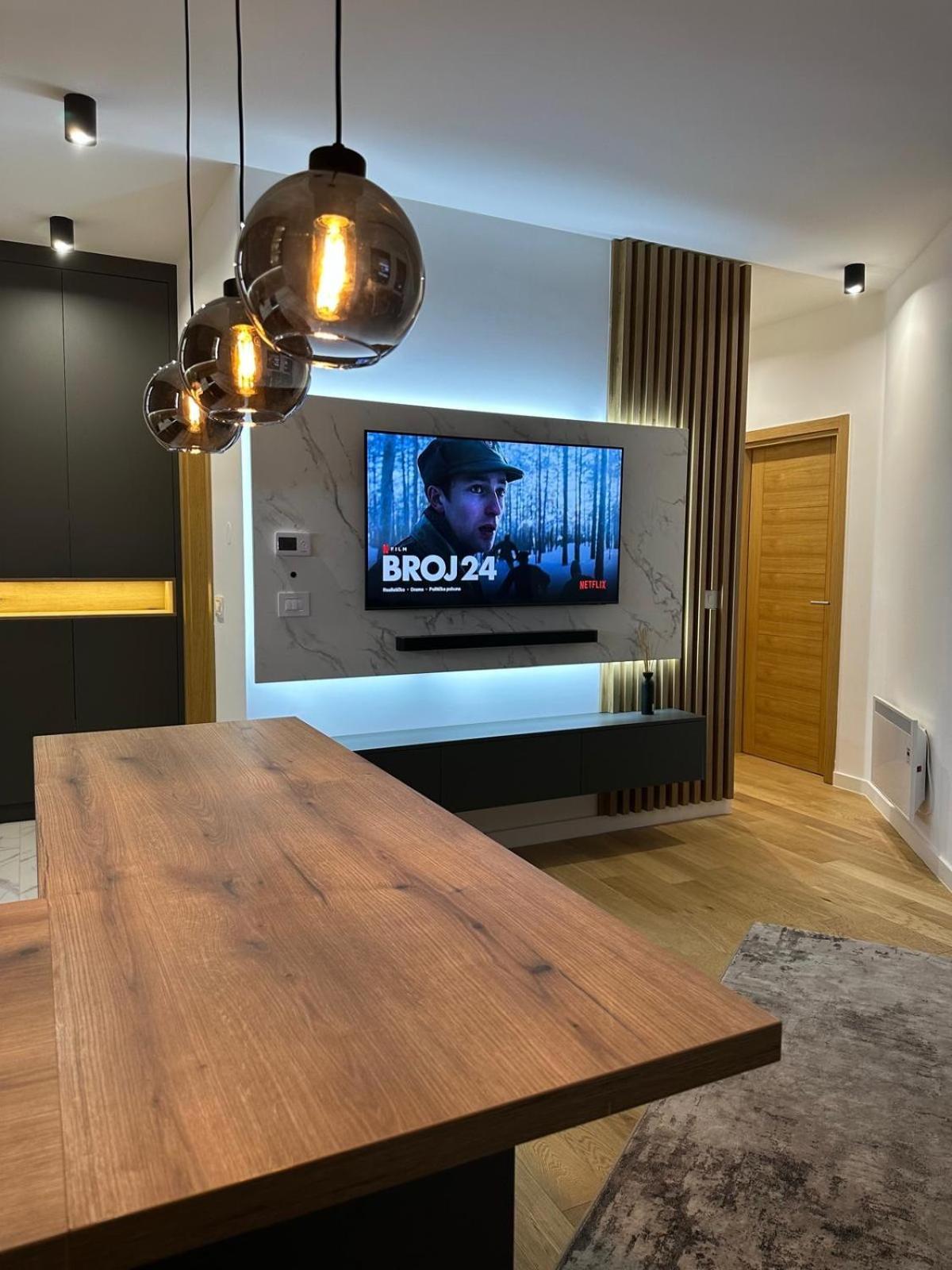 Apartment Square Luxe Residences